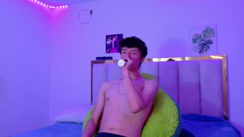 juanmres online show from May 26, 2:24 pm
