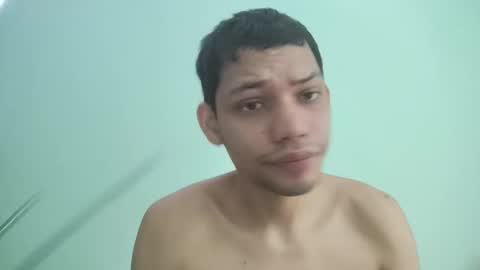 Snapshot of juansuarez204 chatting on December 20, 8:01 pm juansuarez204 online show from December 20, 8:01 pm