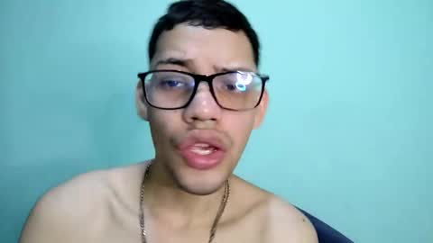 Snapshot of juansuarez204 chatting on January 10, 11:39 pm juansuarez204 online show from January 10, 11:39 pm