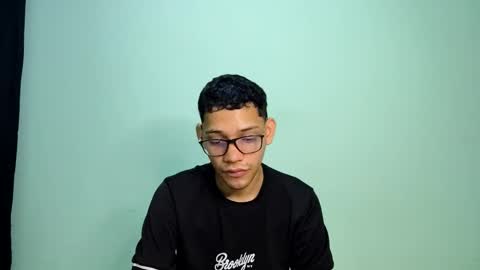 Snapshot of juansuarez204 chatting on February 7, 2:50 am juansuarez204 online show from February 7, 2:50 am