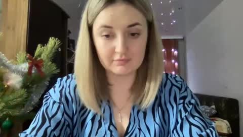 Snapshot of judevalenti chatting on December 19, 7:29 pm JudeValenti online show from December 19, 7:29 pm