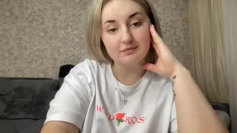 Snapshot of judevalenti chatting on November 23, 4:40 pm JudeValenti online show from November 23, 4:40 pm