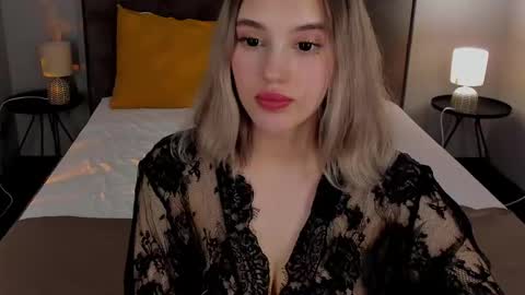 Snapshot of judymiles chatting on February 5, 8:11 am Angelica online show from February 5, 8:11 am