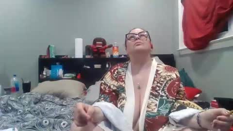 Snapshot of juiceepawwg420 chatting on May 22, 2:30 am Juiceepawwg420 online show from May 22, 2:30 am