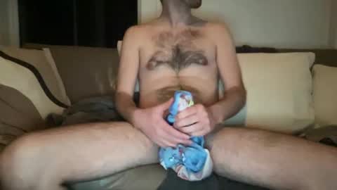 Snapshot of juicy_boy21 chatting on October 13, 4:12 am juicy boy21 online show from October 13, 4:12 am