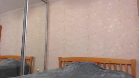 Snapshot of juicy_jesss chatting on December 7, 6:37 pm juicy_jesss online show from December 7, 6:37 pm