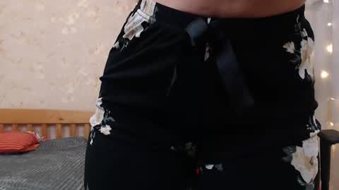 Snapshot of juicy_jesss chatting on January 3, 11:01 pm juicy_jesss online show from January 3, 11:01 pm