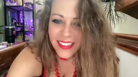 Snapshot of juicy_jussy chatting on May 5, 9:01 pm juicy_jussy online show from May 5, 9:01 pm