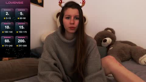 Snapshot of juicy_mystery chatting on December 15, 3:42 pm laura online show from December 15, 3:42 pm