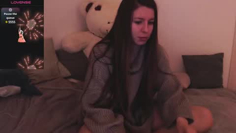 Snapshot of juicy_mystery chatting on January 12, 3:46 pm laura online show from January 12, 3:46 pm