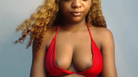 Snapshot of juicy_plumx chatting on March 7, 7:05 pm Wet Baddie online show from March 7, 7:05 pm