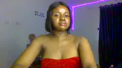 Snapshot of juicy_pussy1122 chatting on September 18, 9:55 am Emily online show from September 18, 9:55 am