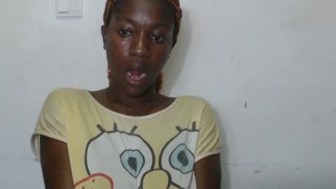 Snapshot of juicyberryx chatting on May 19, 8:59 pm queen online show from May 19, 8:59 pm