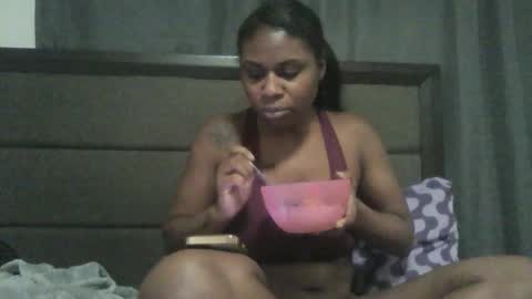 Snapshot of juicyexotic chatting on October 24, 11:50 am JuicyExotic online show from October 24, 11:50 am