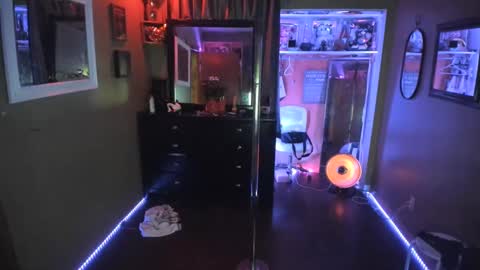 Snapshot of juicyjayxxx69 chatting on February 24, 3:23 am juicyjayxxx69 online show from February 24, 3:23 am