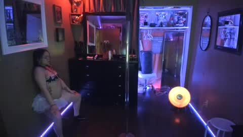 Snapshot of juicyjayxxx69 chatting on March 10, 1:56 am juicyjayxxx69 online show from March 10, 1:56 am