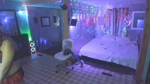 Snapshot of juicyjayxxx69 chatting on September 20, 2:23 am juicyjayxxx69 online show from September 20, 2:23 am