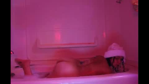 Snapshot of juicyjayxxx69 chatting on November 26, 3:29 am juicyjayxxx69 online show from November 26, 3:29 am