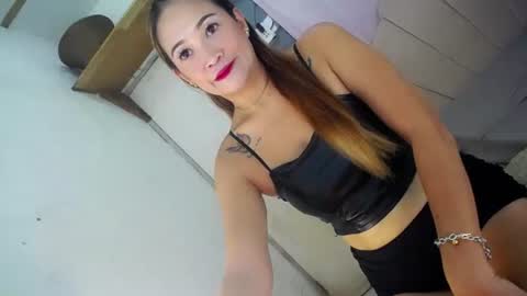 Den  online show from February 15, 5:48 am