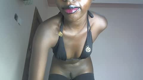 Snapshot of juicynafisha chatting on February 21, 8:48 am natisha online show from February 21, 8:48 am