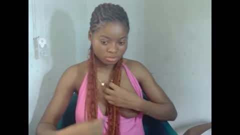 juicynpinkx online show from March 24, 11:04 am