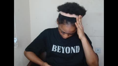 Snapshot of juicynwetx chatting on March 12, 11:44 pm juicynwetx online show from March 12, 11:44 pm