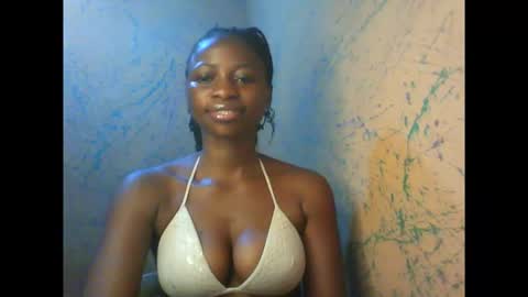 juicypiexx online show from September 18, 1:18 am
