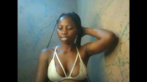 juicypiexx online show from September 29, 3:33 am