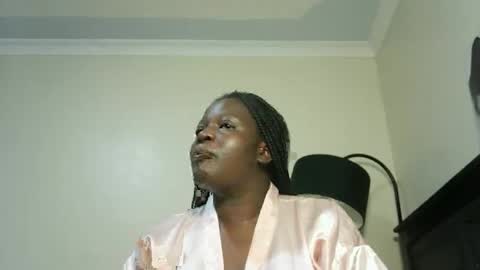 Snapshot of juicyslurrt chatting on June 7, 6:44 pm juicyslurrt online show from June 7, 6:44 pm