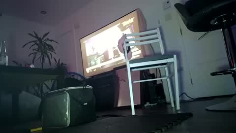 juicystraw online show from December 2, 5:35 am