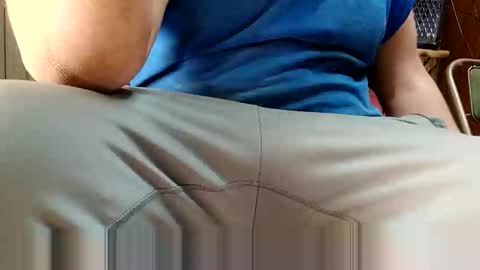 Snapshot of juicyweiner chatting on January 1, 8:15 pm juicyweiner online show from January 1, 8:15 pm