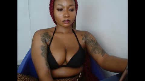 juicyxpink online show from October 4, 11:58 pm