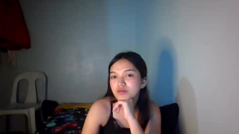 Snapshot of juicyy_ann chatting on July 7, 3:49 pm juicyy_ann online show from July 7, 3:49 pm
