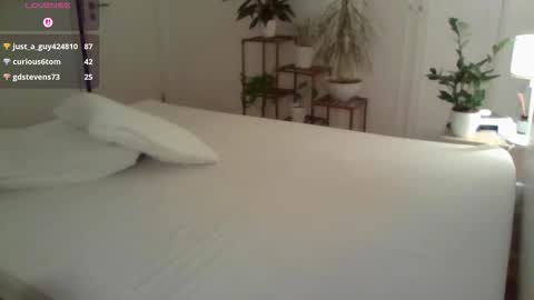 Juju online show from June 9, 11:49 pm