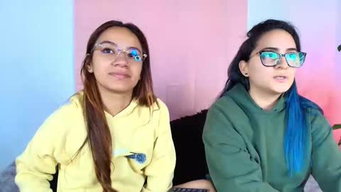 Jules and Gia online show from September 30, 10:15 pm