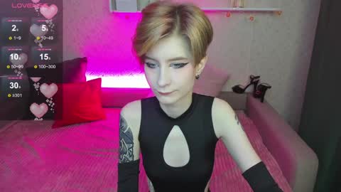 Snapshot of julescrown chatting on December 3, 1:19 am Jules online show from December 3, 1:19 am