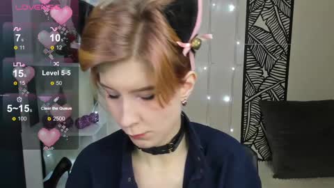 Snapshot of julescrown chatting on December 15, 1:24 am Jules online show from December 15, 1:24 am