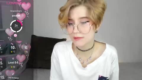 Snapshot of julescrown chatting on February 24, 11:10 am Jules online show from February 24, 11:10 am