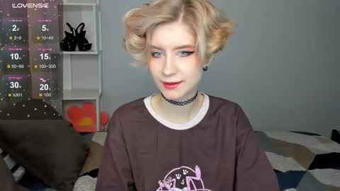 Snapshot of julescrown chatting on September 26, 12:58 am Jules online show from September 26, 12:58 am