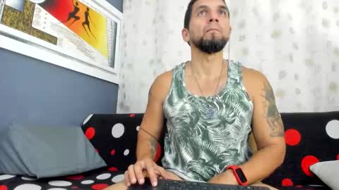 Snapshot of juleslake2 chatting on November 24, 1:00 pm juleslake2 online show from November 24, 1:00 pm