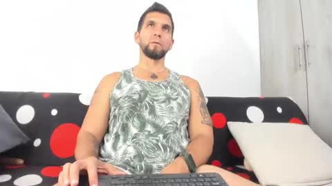 Snapshot of juleslake2 chatting on December 2, 2:17 am juleslake2 online show from December 2, 2:17 am