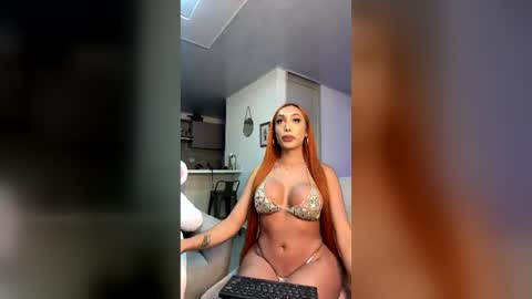 julessy online show from July 13, 4:21 pm