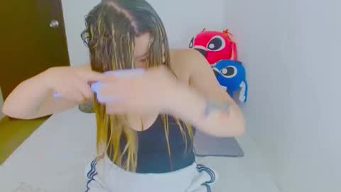  Juliana Torres  online show from February 17, 9:10 pm