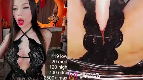 Snapshot of juli_jam chatting on February 16, 3:38 pm Hi call me July My fav speed 111222333666 PVT open online show from February 16, 3:38 pm