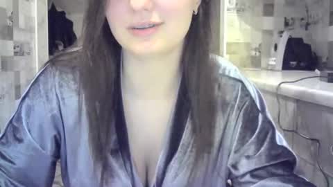 Snapshot of julia69009 chatting on December 19, 10:53 pm julia69009 online show from December 19, 10:53 pm