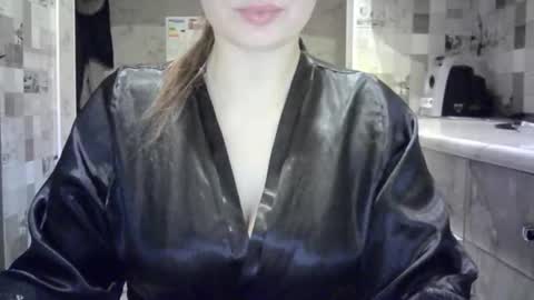 Snapshot of julia69009 chatting on February 3, 9:53 pm julia69009 online show from February 3, 9:53 pm