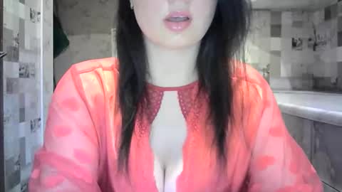 Snapshot of julia69009 chatting on June 5, 8:47 pm julia69009 online show from June 5, 8:47 pm