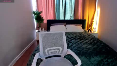 Julia online show from February 3, 6:22 am