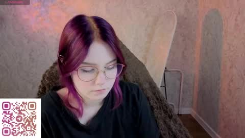 Julia online show from April 22, 1:08 am