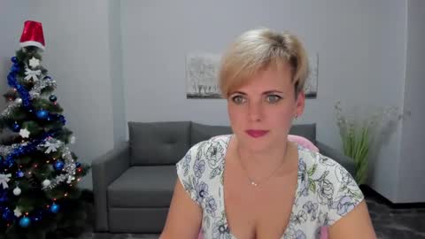 Julia online show from December 20, 4:25 pm